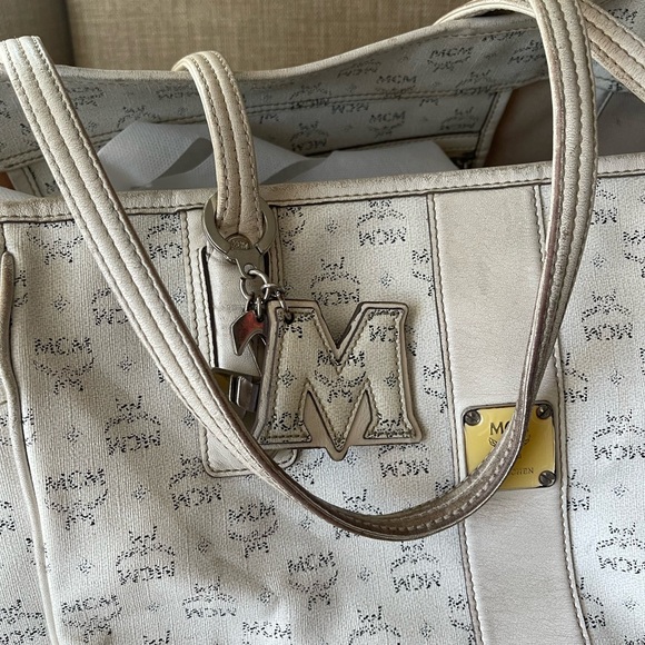 Authentic MCM large vintage tote bag (E01) - Picture 7 of 16
